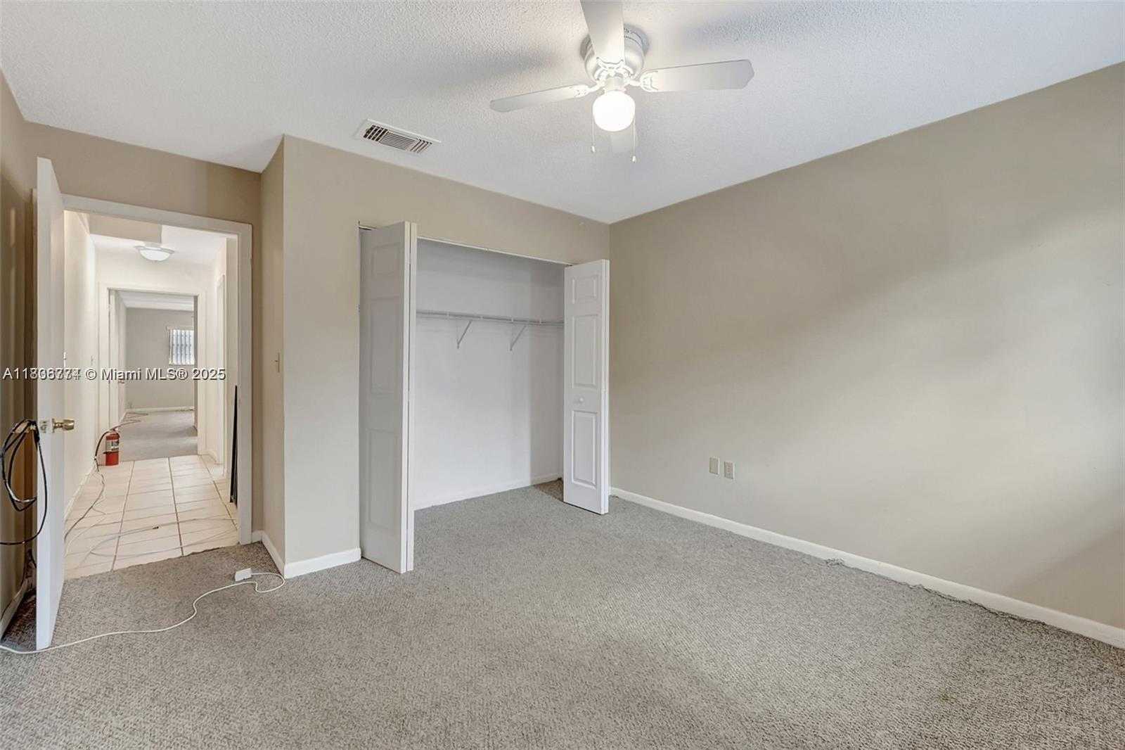 Small Image of 1604 NORTH EAST 151ST ST #1604, Miami Number 23