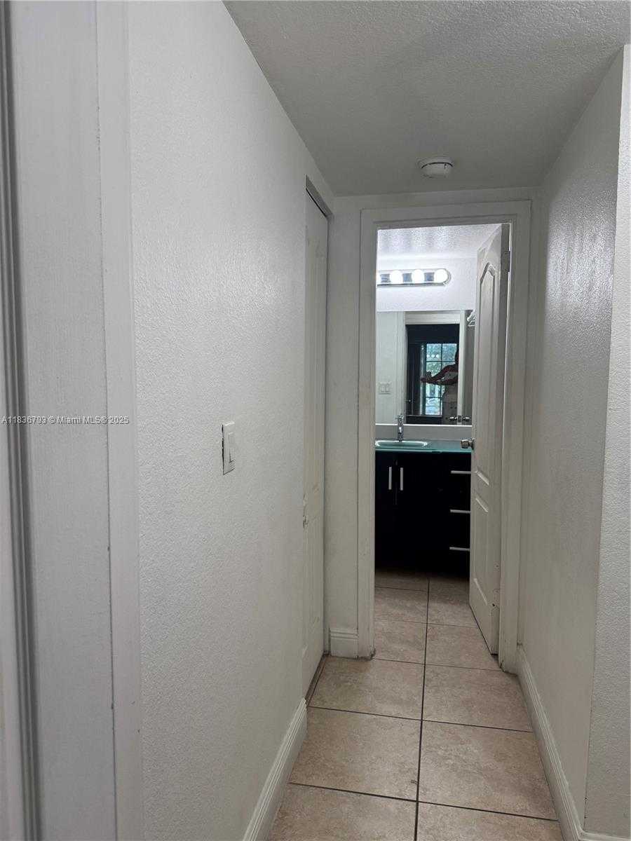 Small Image of 5122 NORTH WEST 79TH AVE #205, Doral Number 10