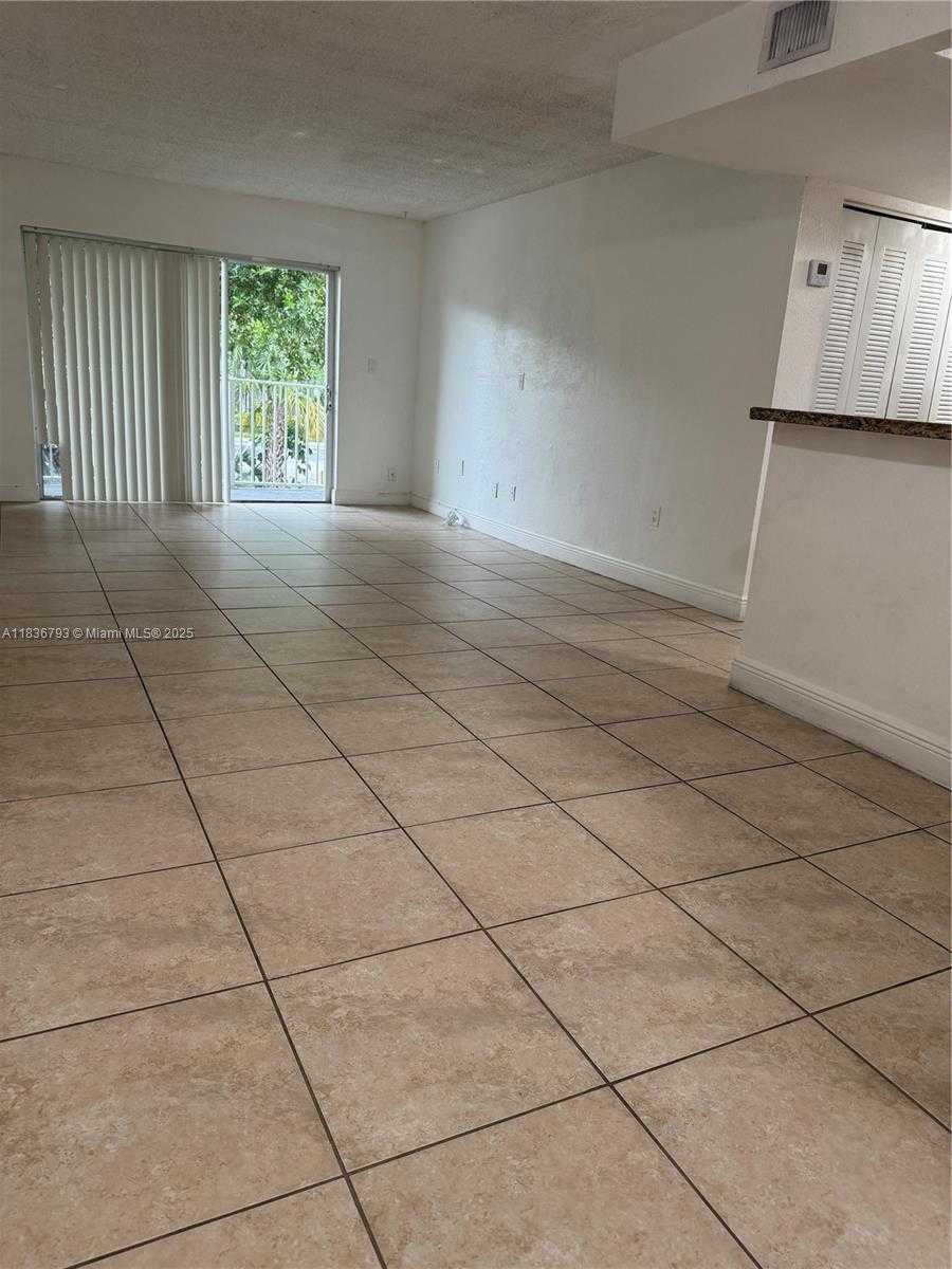 Small Image of 5122 NORTH WEST 79TH AVE #205, Doral Number 2