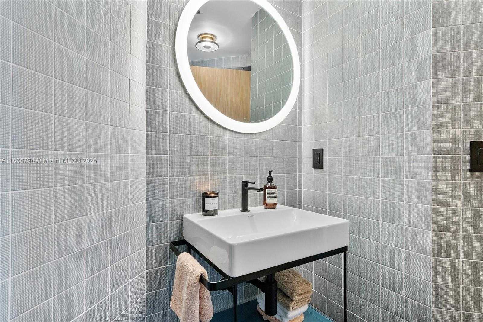 Small Image of 650 NORTH EAST 32ND ST #4708, Miami Number 36