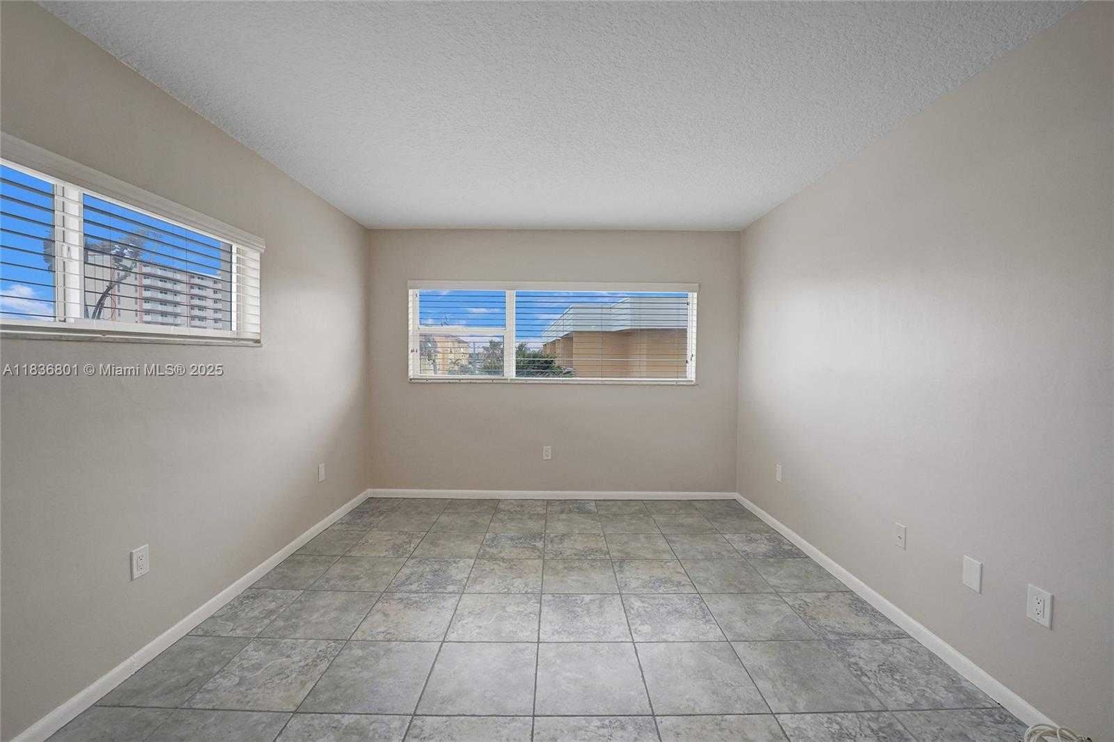 Small Image of 300 OREGON ST #201, Hollywood Number 13