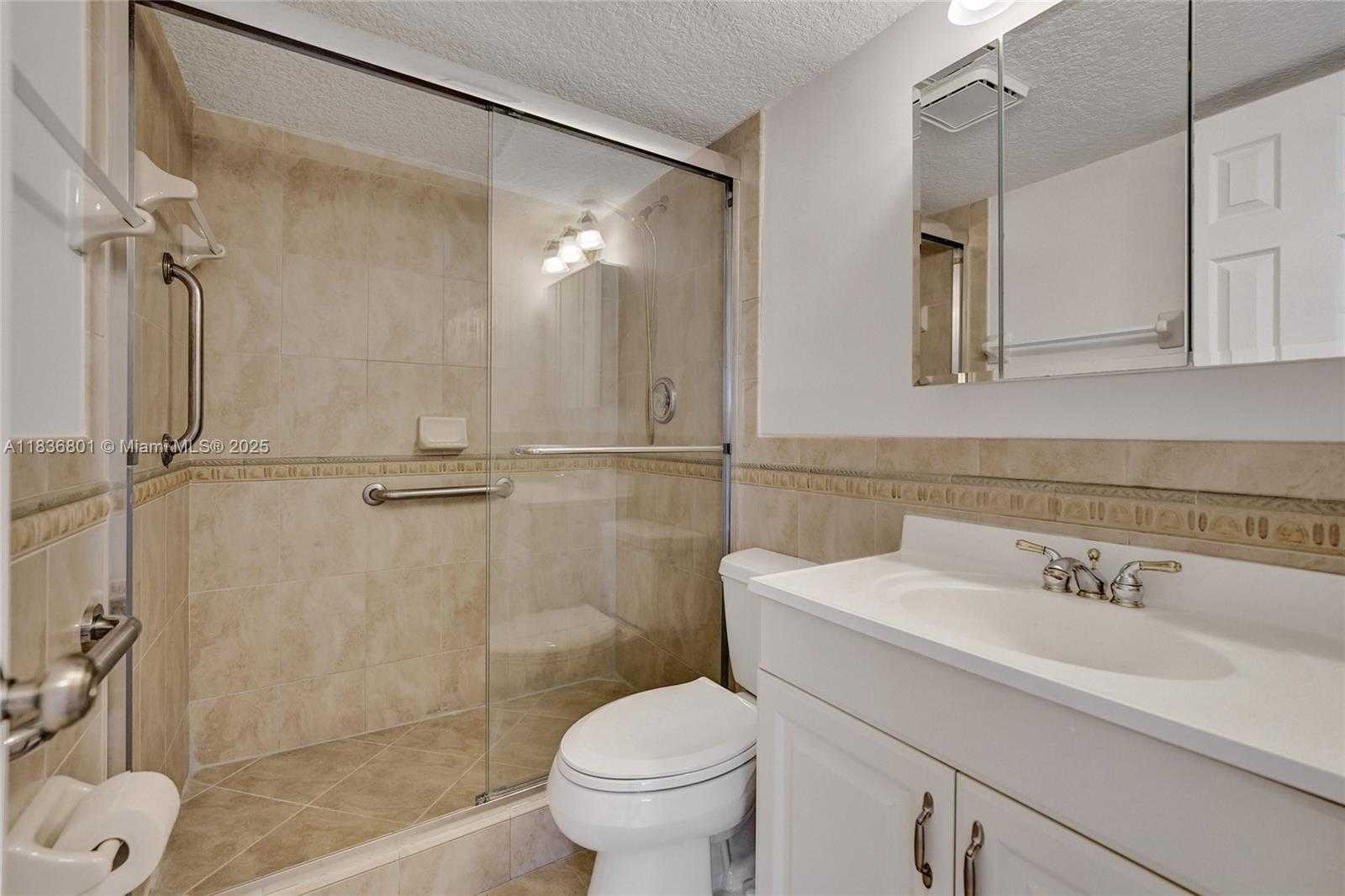 Small Image of 300 OREGON ST #201, Hollywood Number 16