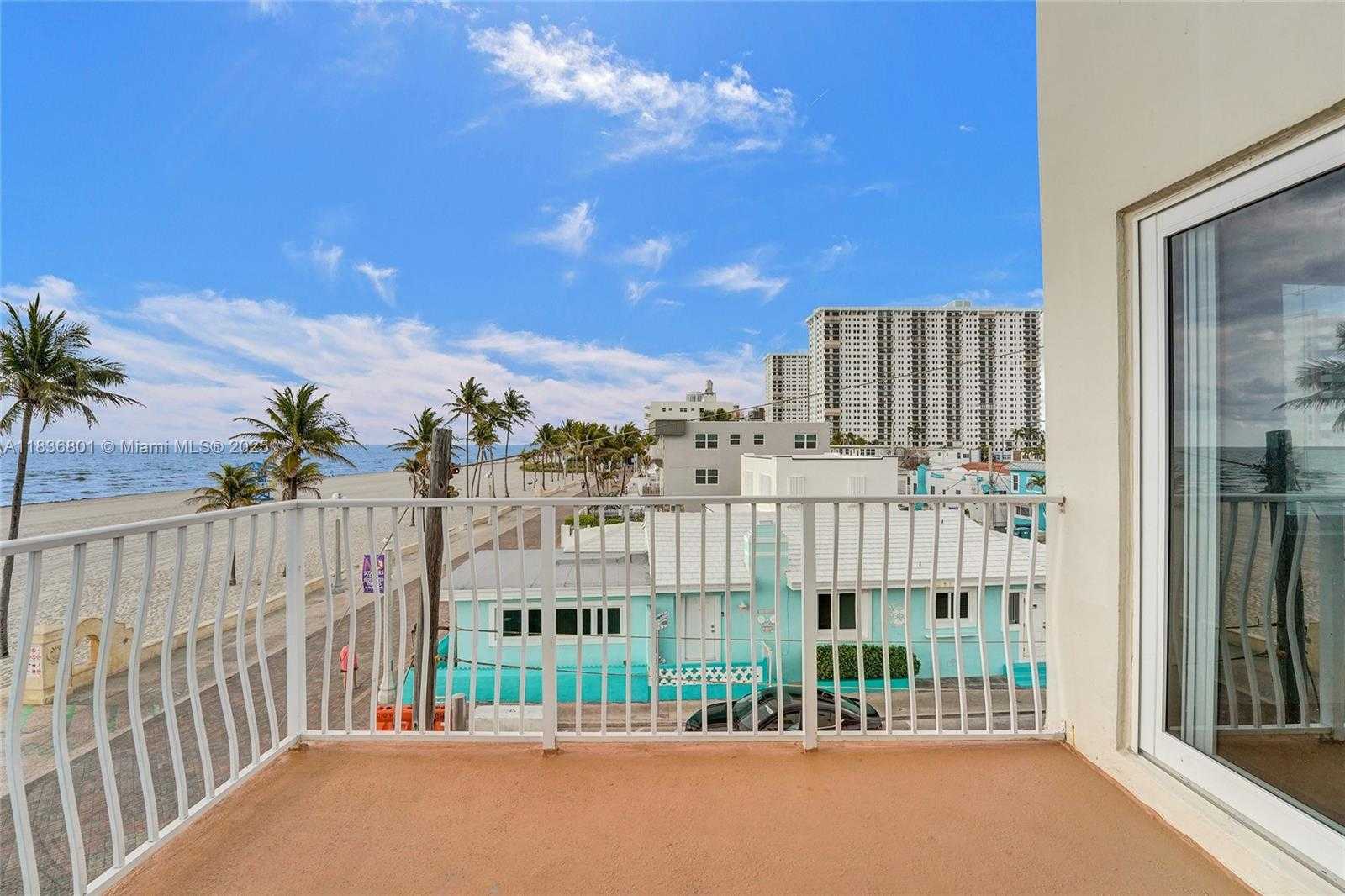 Small Image of 300 OREGON ST #201, Hollywood Number 5