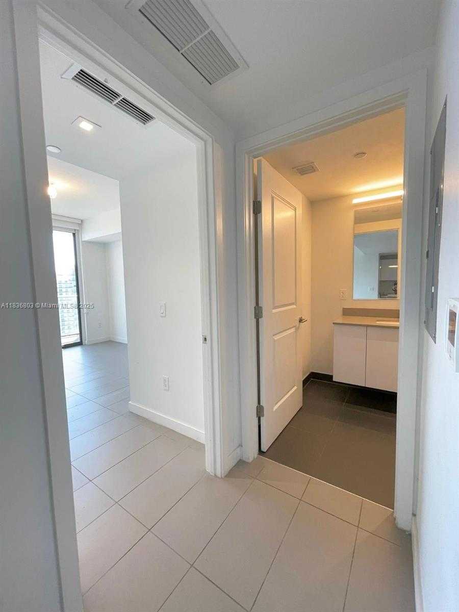 Small Image of 1600 NORTH EAST 1ST AVE #3107, Miami Number 6