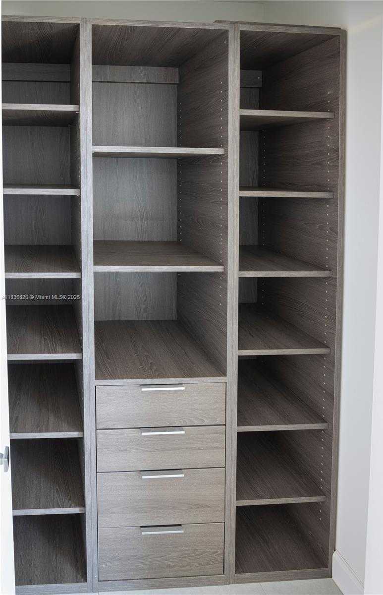 Small Image of 5350 NORTH WEST 84TH AVE #801, Doral Number 16
