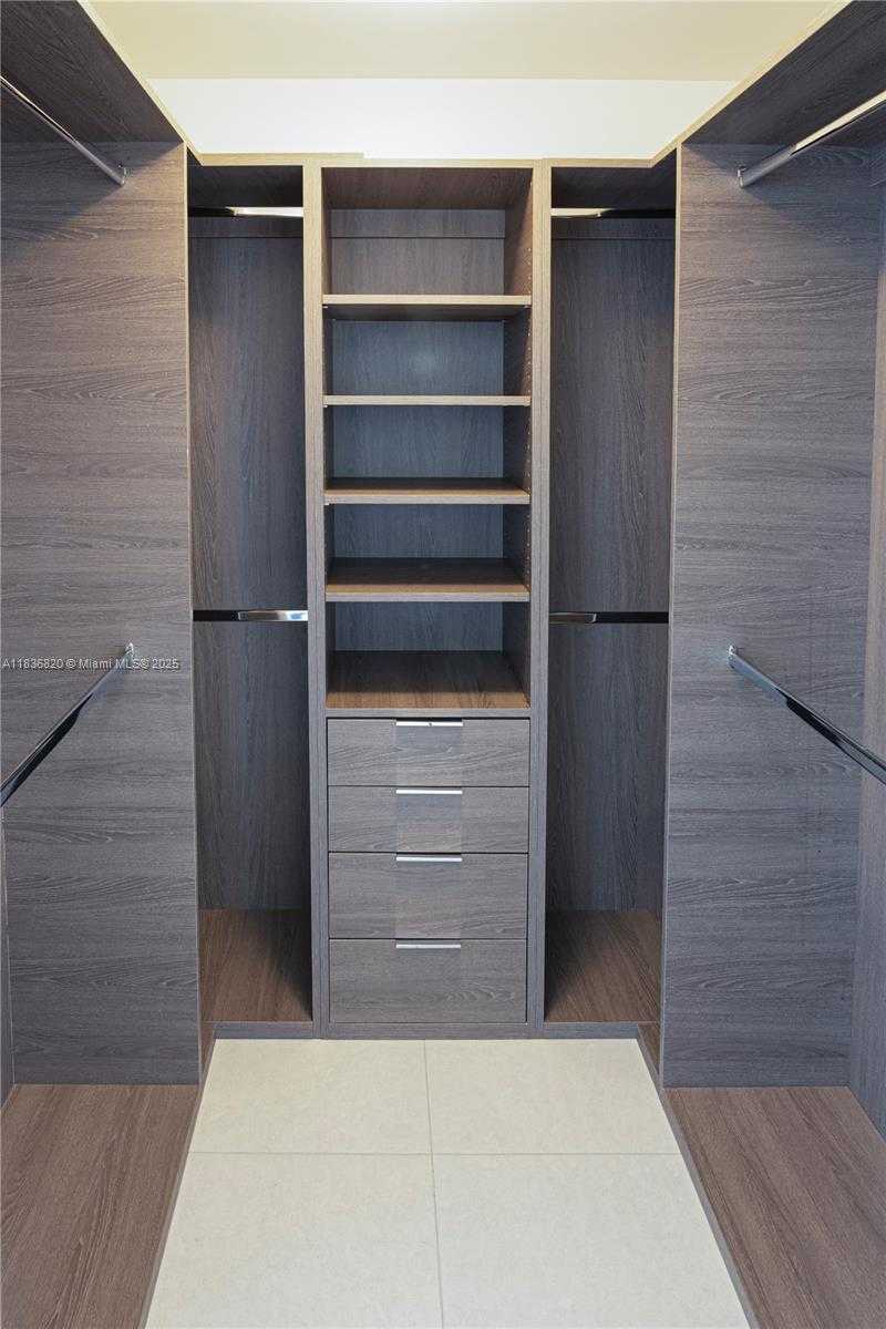 Small Image of 5350 NORTH WEST 84TH AVE #801, Doral Number 17