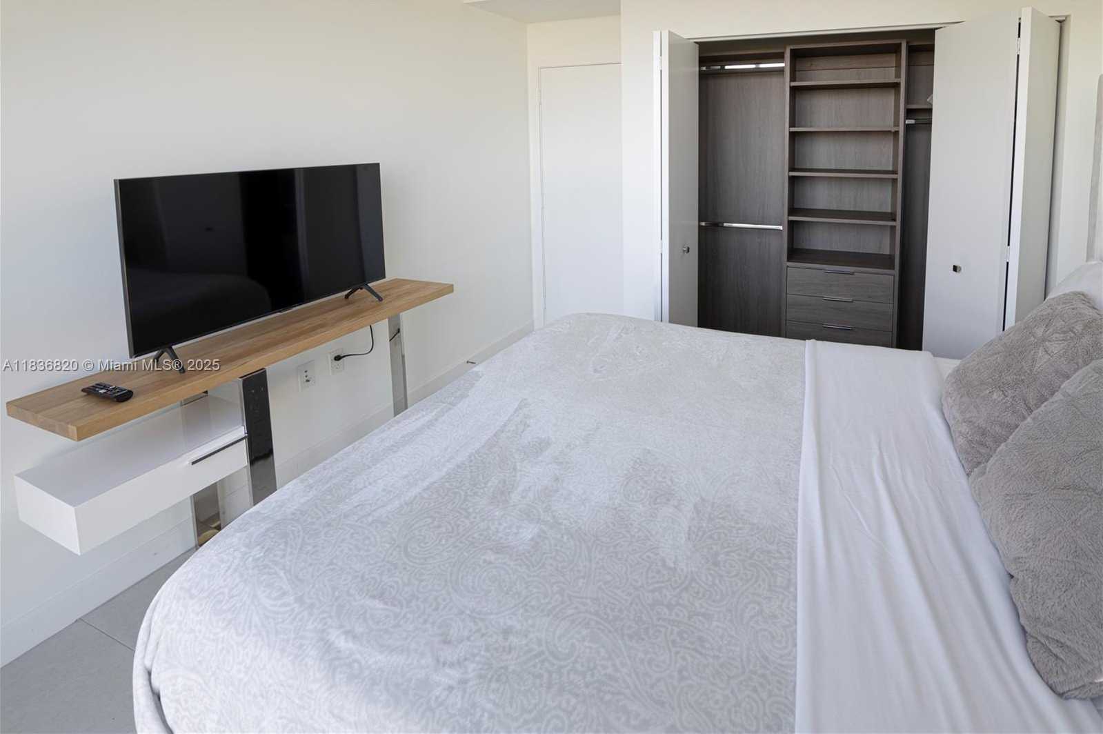 Small Image of 5350 NORTH WEST 84TH AVE #801, Doral Number 29