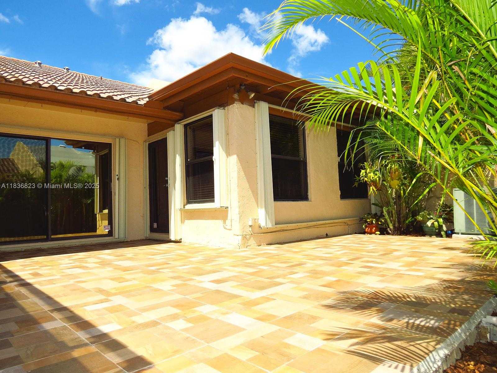 Small Image of 8567 SOUTH WEST 115TH PL #8567, Miami Number 24