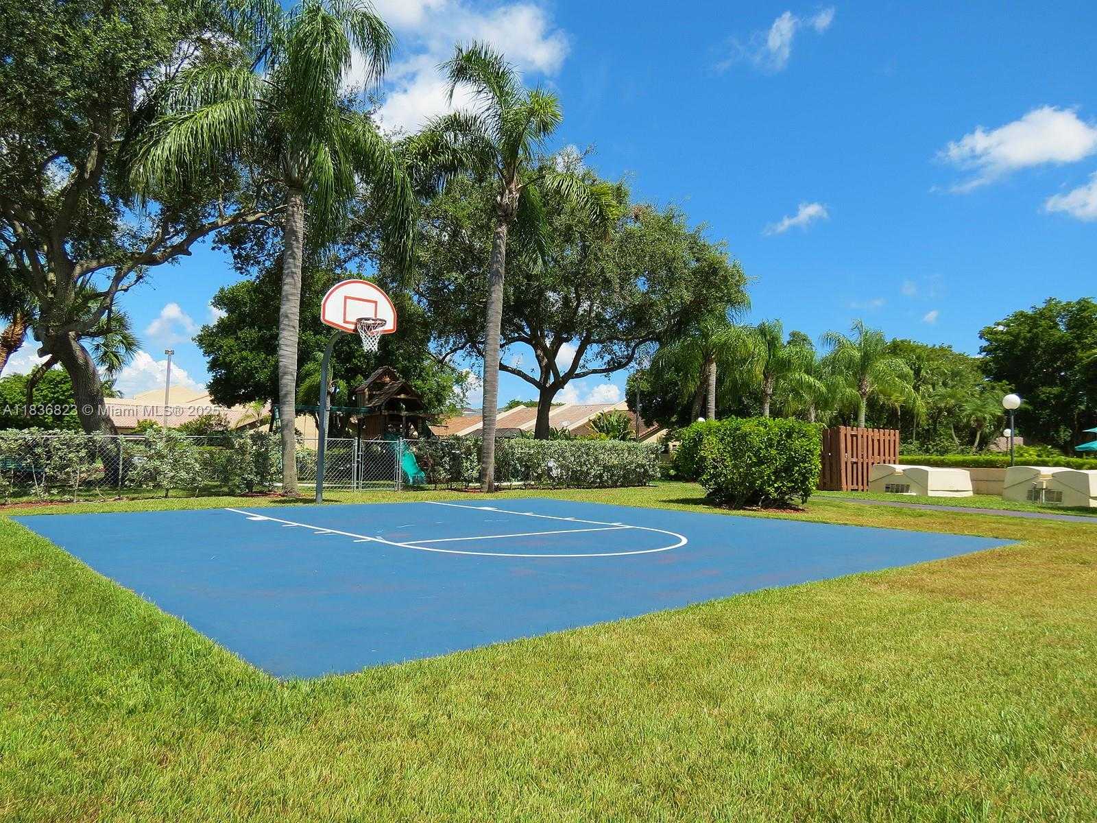 Small Image of 8567 SOUTH WEST 115TH PL #8567, Miami Number 31