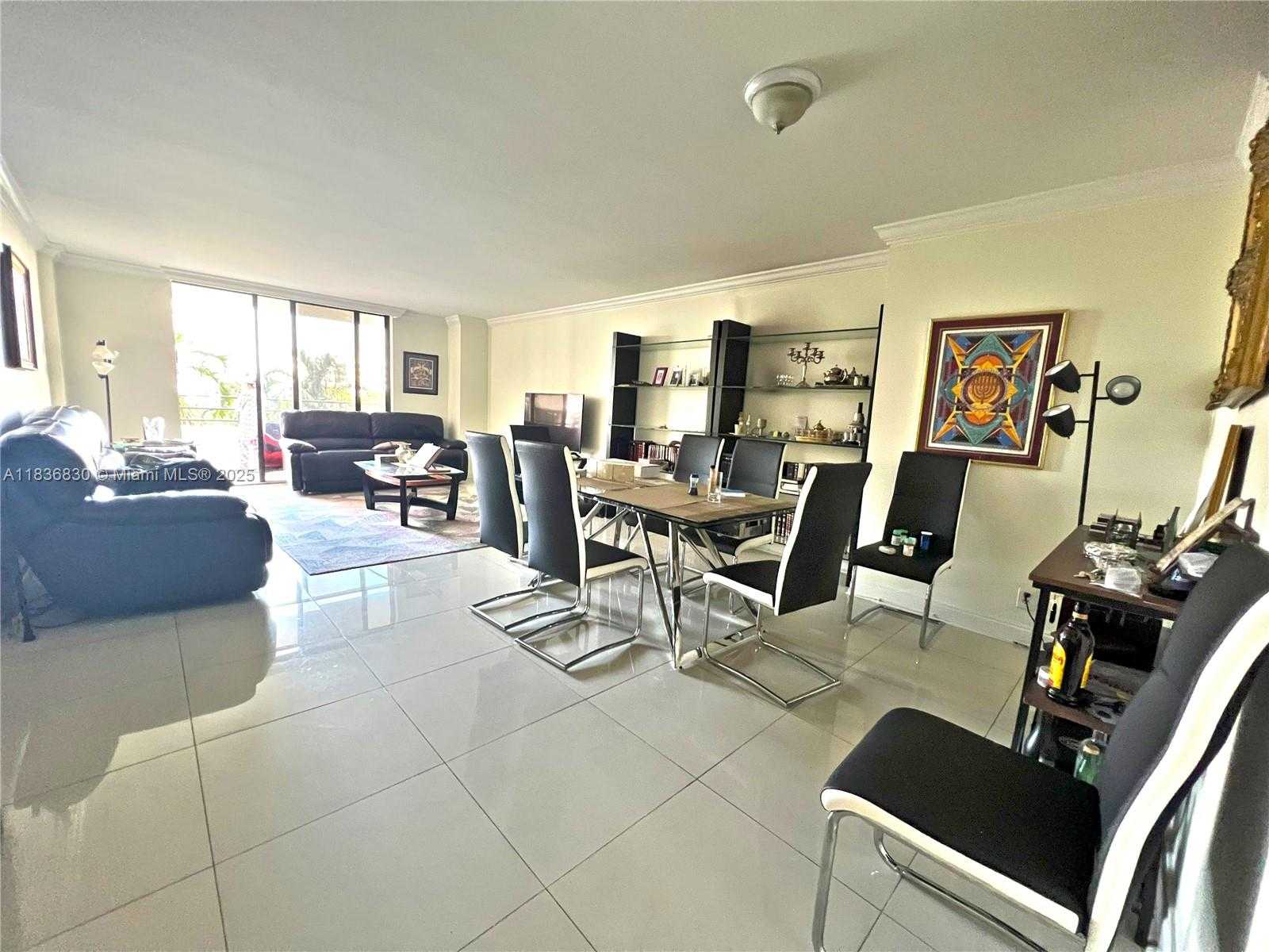 Small Image of 2500 PARKVIEW DR #616, Hallandale Beach Number 2