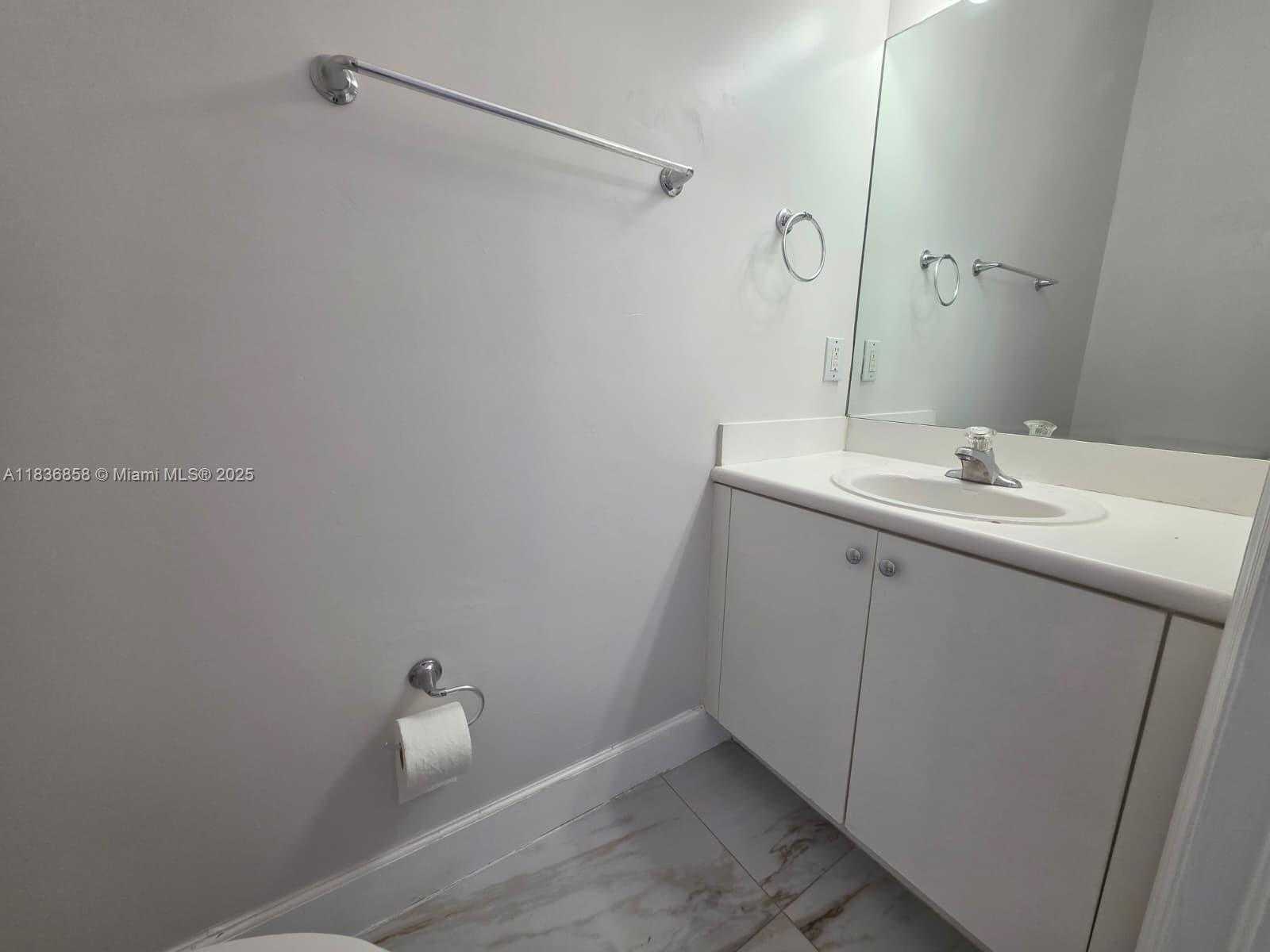 Small Image of 12822 SOUTH WEST 135TH ST #12822, Miami Number 24