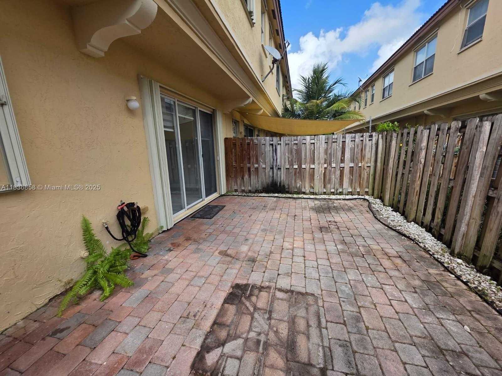 Small Image of 12822 SOUTH WEST 135TH ST #12822, Miami Number 27