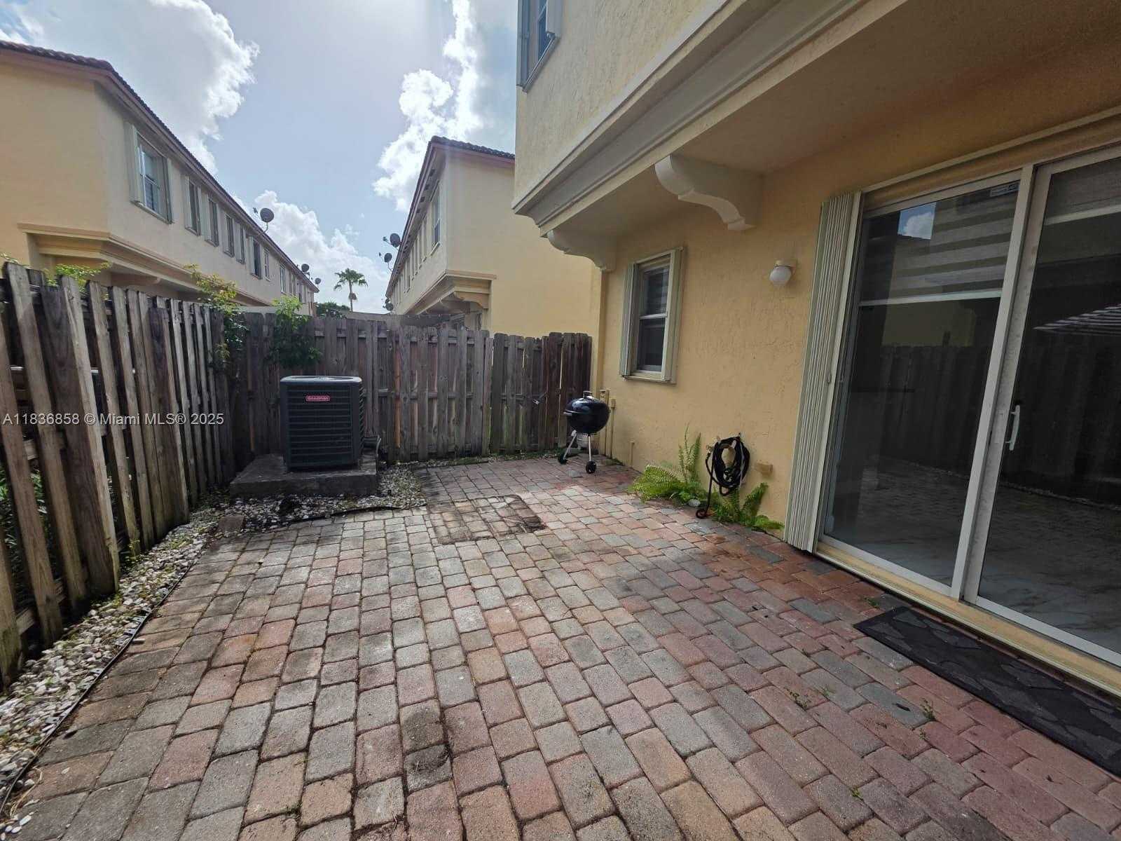 Small Image of 12822 SOUTH WEST 135TH ST #12822, Miami Number 28