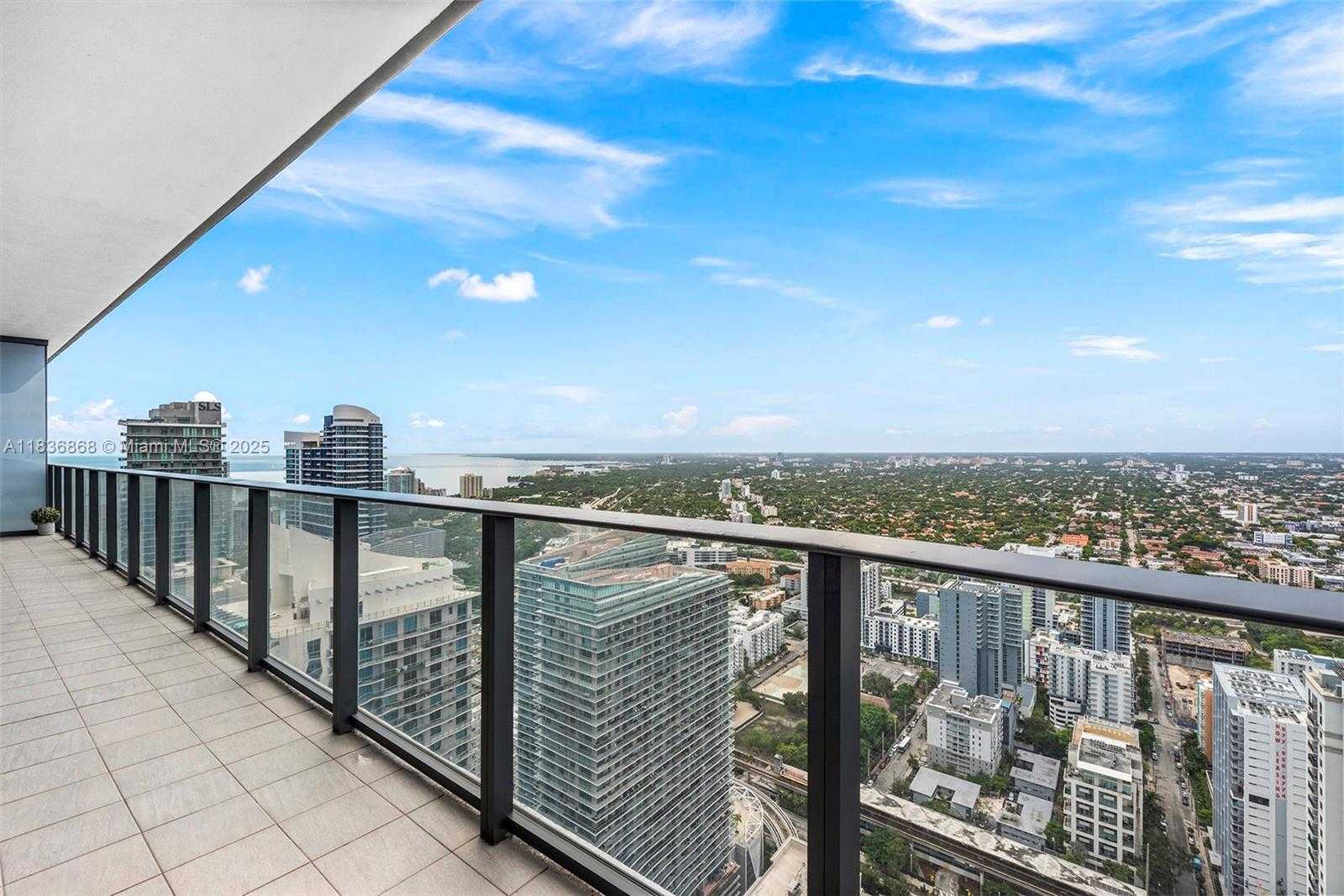 Small Image of 1000 BRICKELL PLZ #PH5307, Miami Number 27