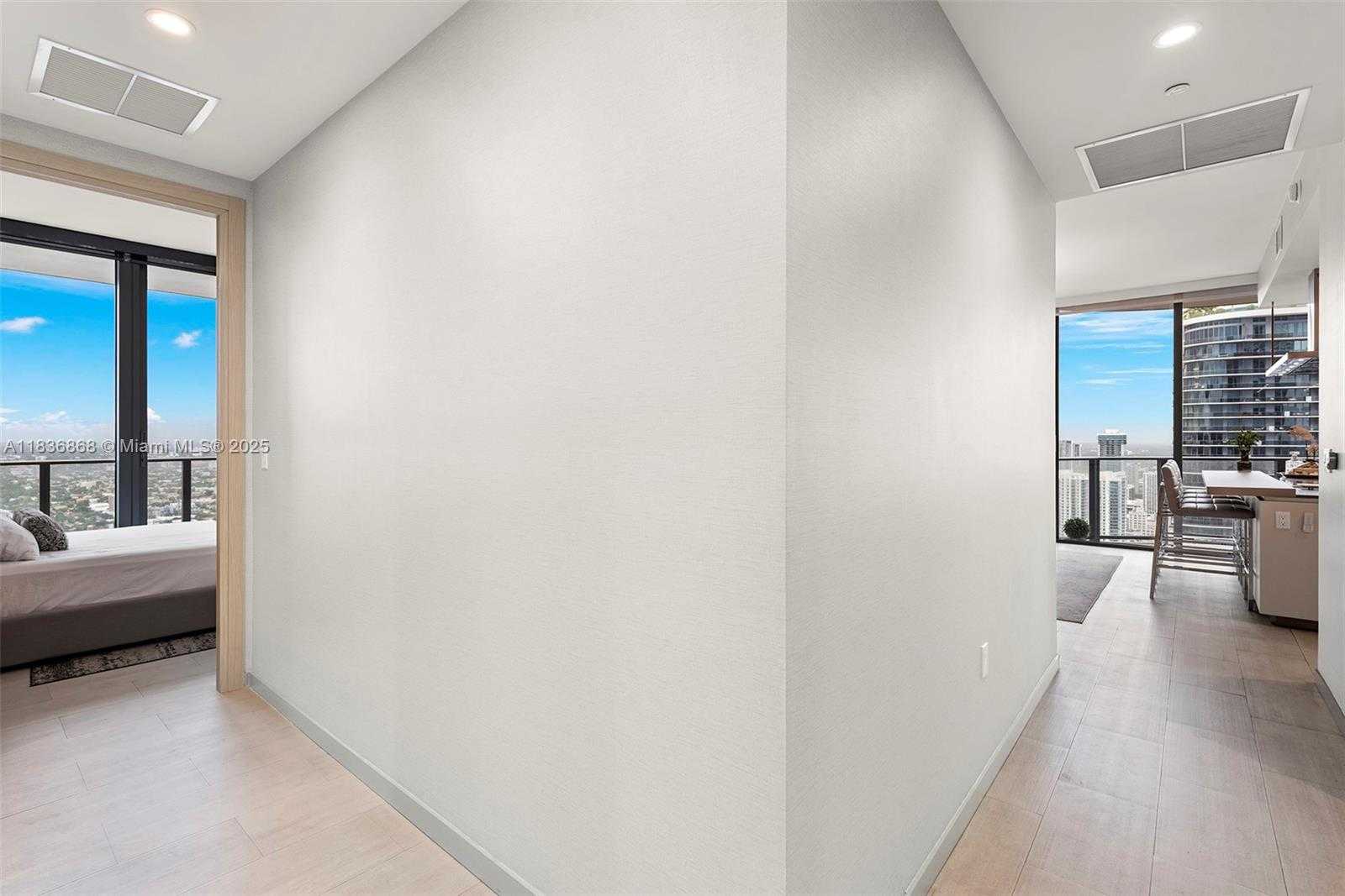 Small Image of 1000 BRICKELL PLZ #PH5307, Miami Number 39