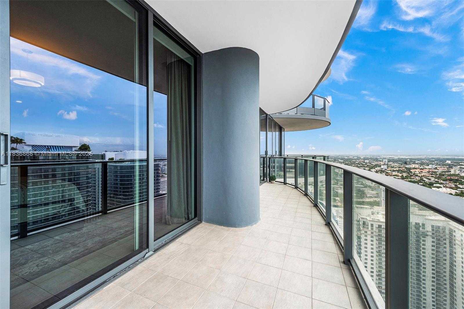 Small Image of 1000 BRICKELL PLZ #PH5307, Miami Number 57