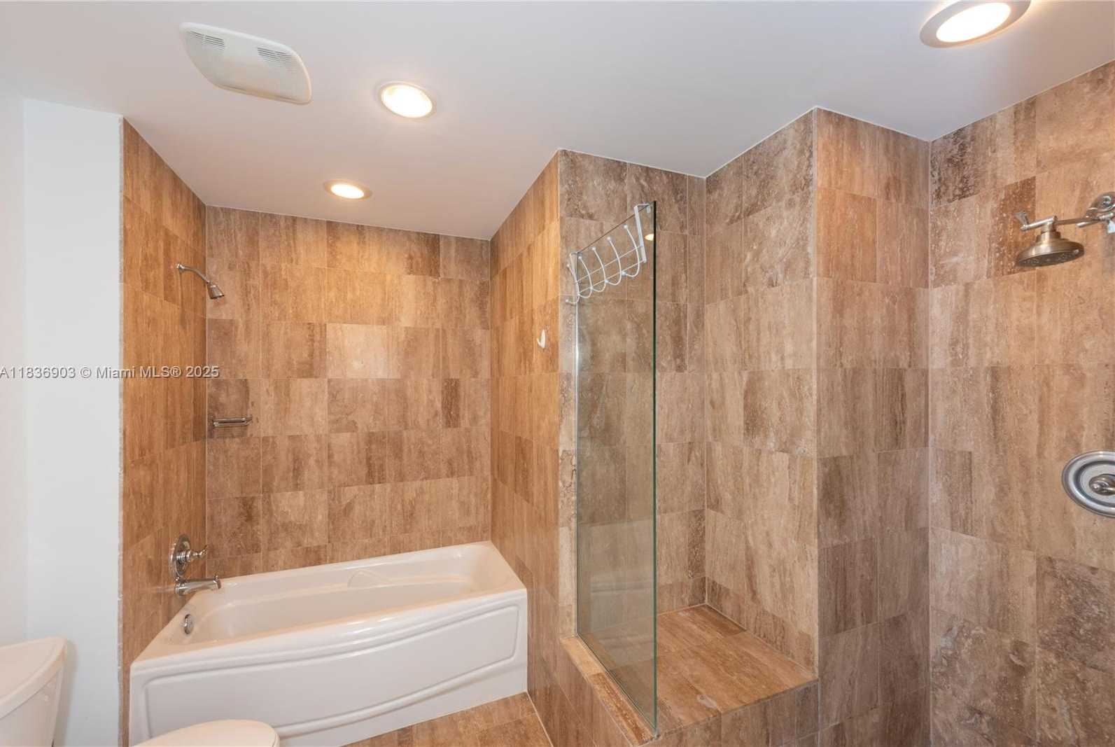 Small Image of 300 SOUTH BISCAYNE BLVD #T-2814, Miami Number 14