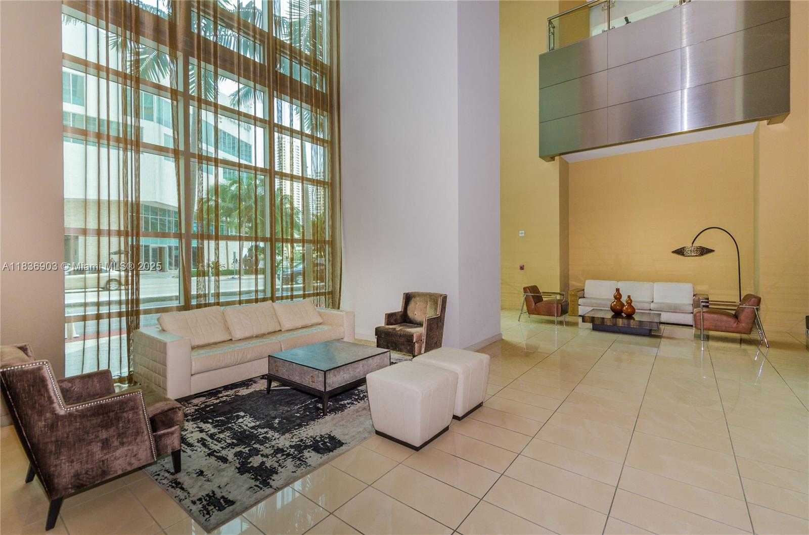 Small Image of 300 SOUTH BISCAYNE BLVD #T-2814, Miami Number 24