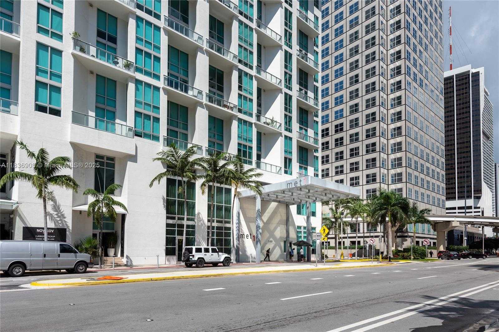 Small Image of 300 SOUTH BISCAYNE BLVD #T-2814, Miami Number 6