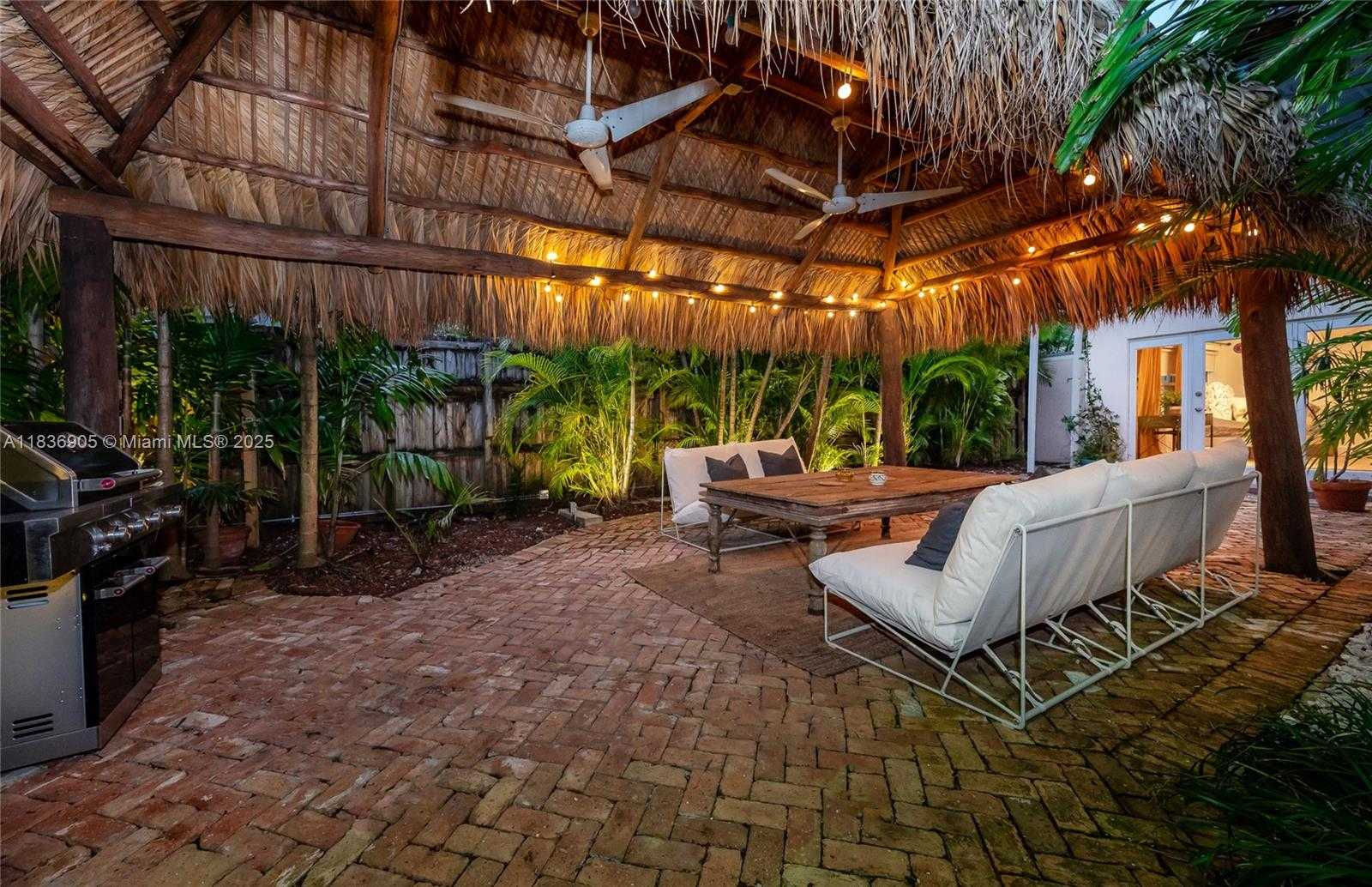 Small Image of 781 NORTH EAST 75TH ST, Miami Number 10