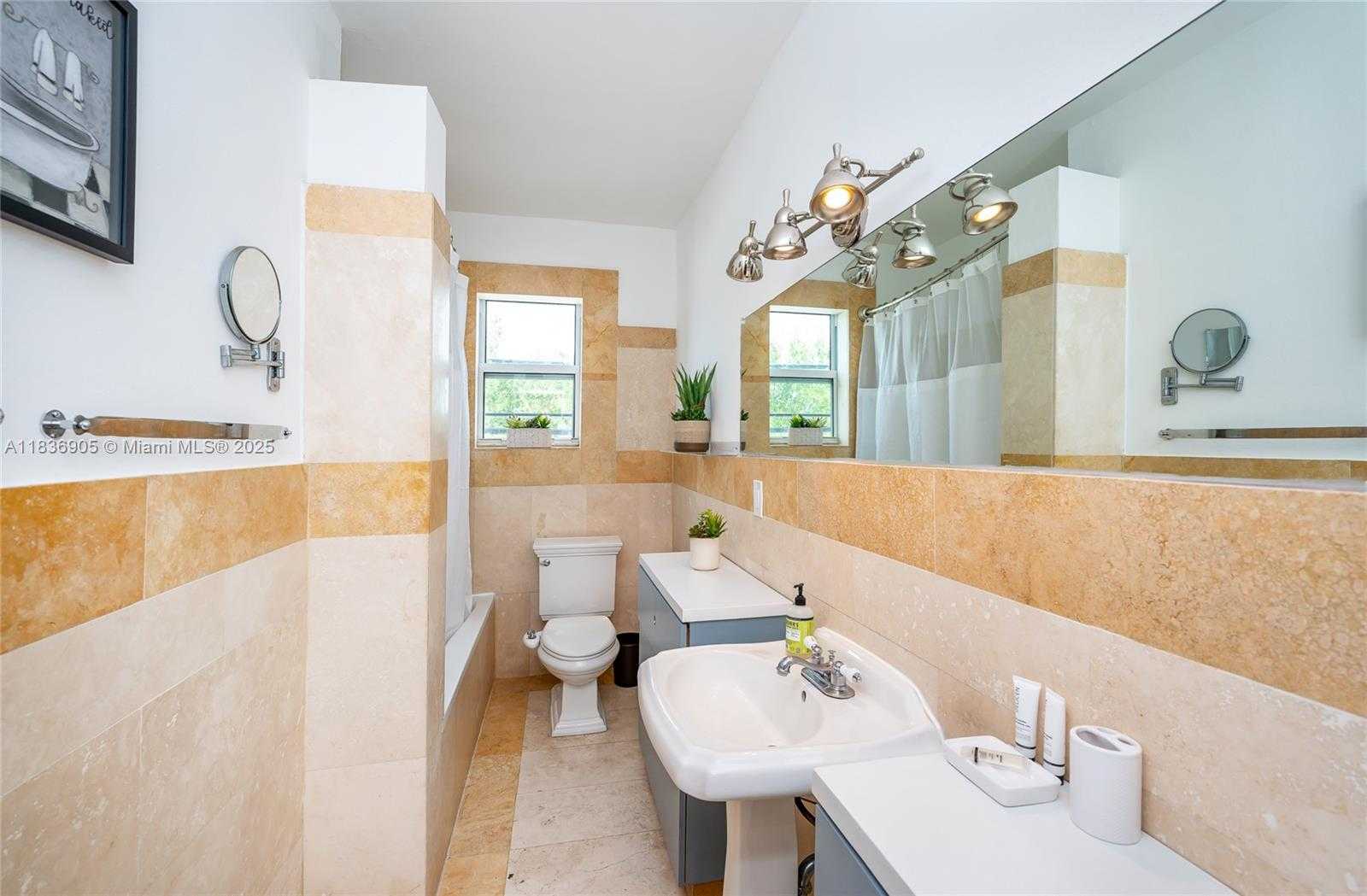 Small Image of 781 NORTH EAST 75TH ST, Miami Number 28
