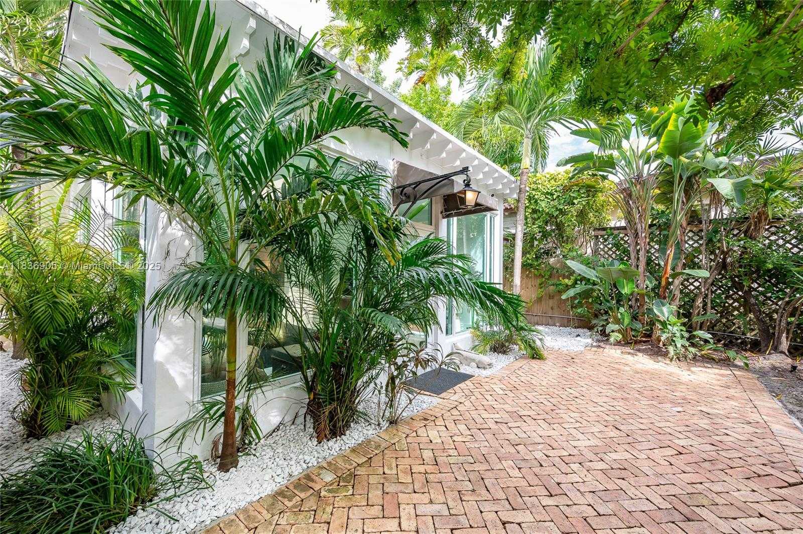 Small Image of 781 NORTH EAST 75TH ST, Miami Number 8