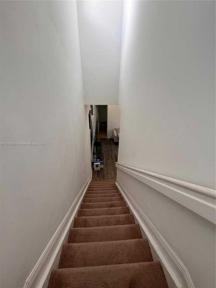 Imagen de Pequeño Objeto