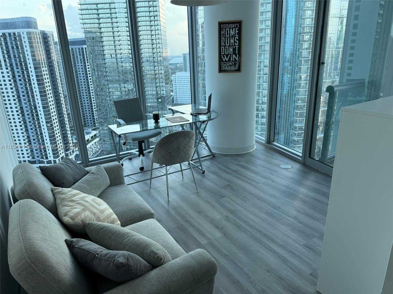Small Image of 888 BISCAYNE BLVD #3901, Miami Number 10