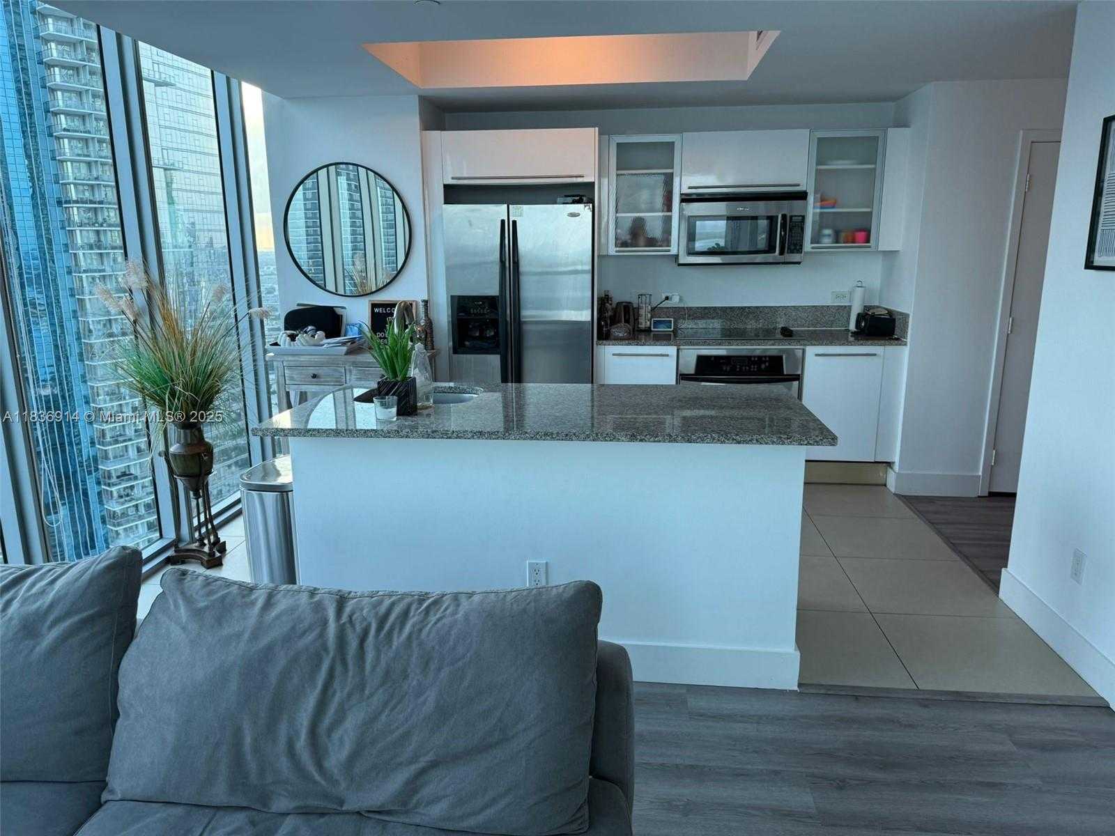 Small Image of 888 BISCAYNE BLVD #3901, Miami Number 12