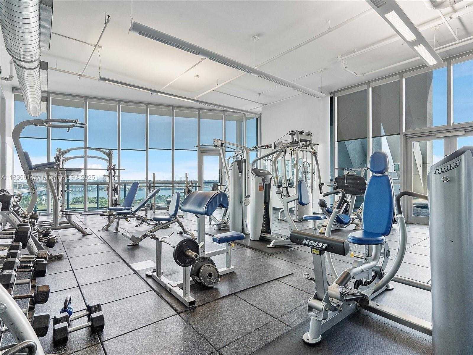 Small Image of 888 BISCAYNE BLVD #3901, Miami Number 15