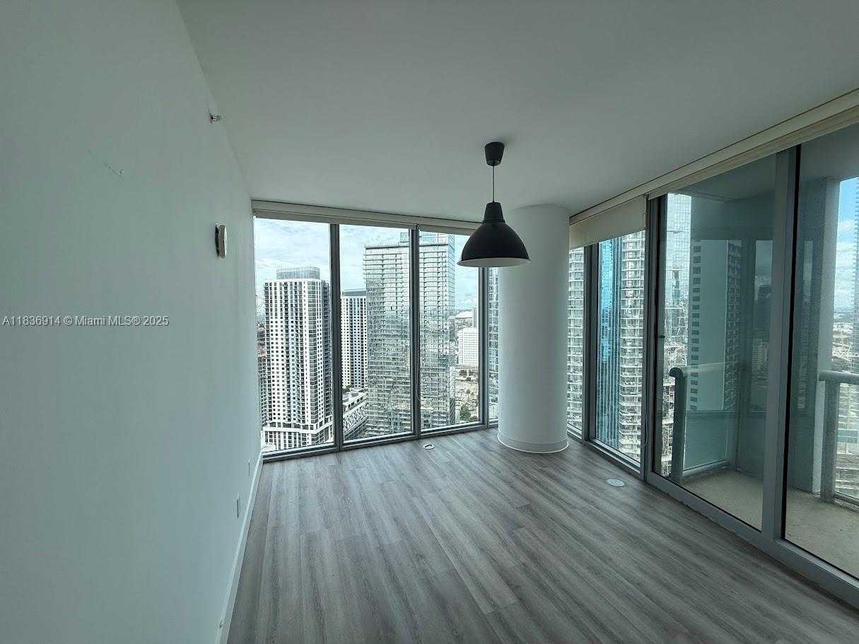 Small Image of 888 BISCAYNE BLVD #3901, Miami Number 17