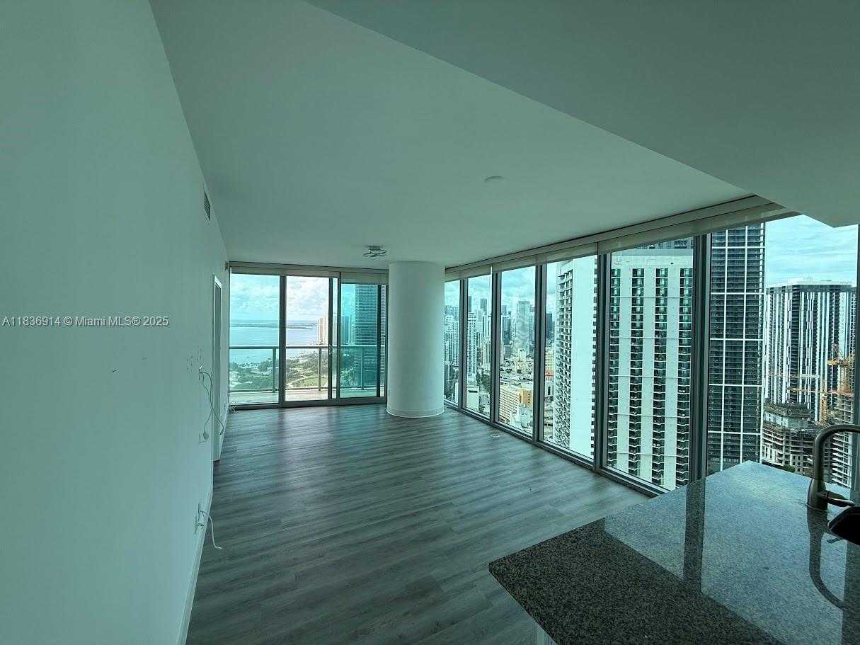 Small Image of 888 BISCAYNE BLVD #3901, Miami Number 25