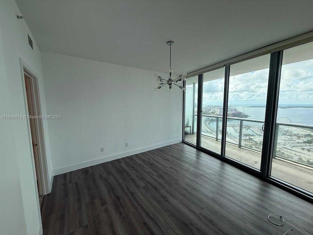 Small Image of 888 BISCAYNE BLVD #3901, Miami Number 26