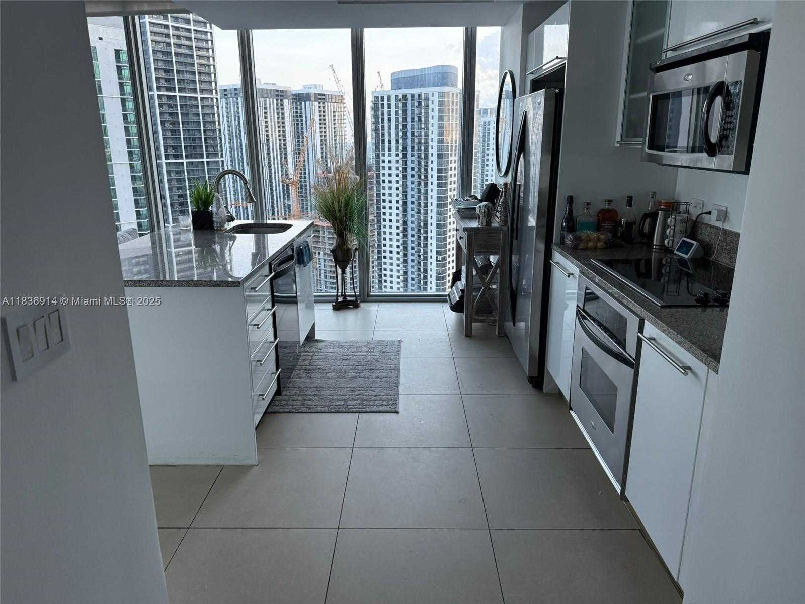 Small Image of 888 BISCAYNE BLVD #3901, Miami Number 6
