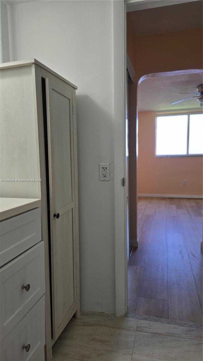 Small Image of 2920 POINT EAST DR #N309, Aventura Number 10