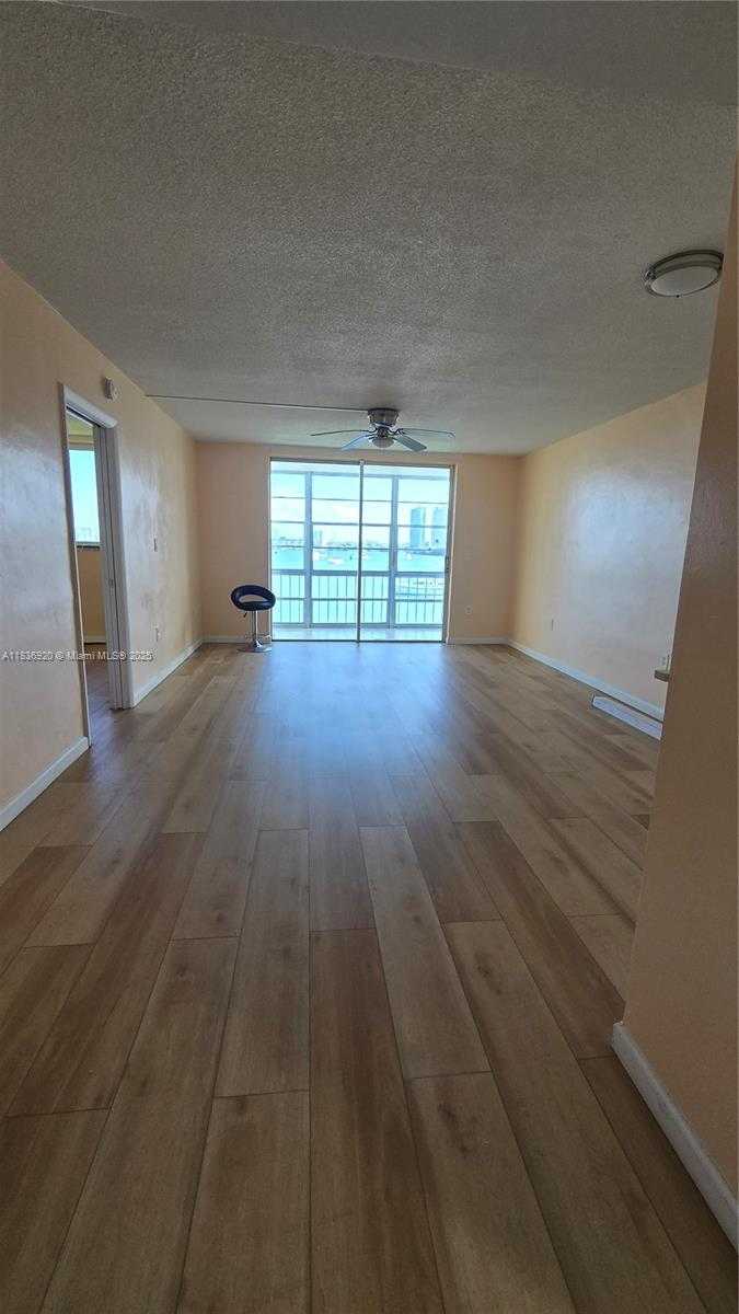 Small Image of 2920 POINT EAST DR #N309, Aventura Number 14