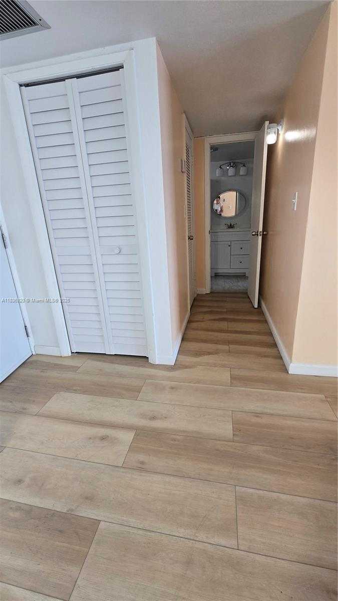 Small Image of 2920 POINT EAST DR #N309, Aventura Number 15