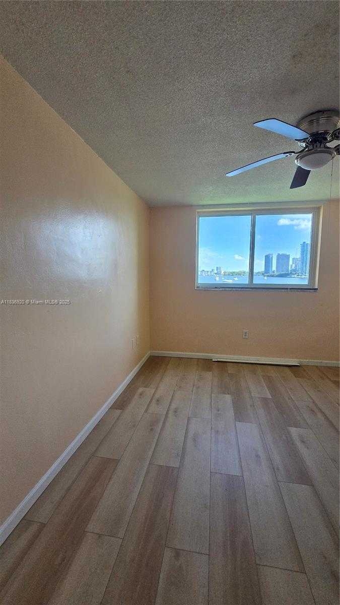 Small Image of 2920 POINT EAST DR #N309, Aventura Number 19