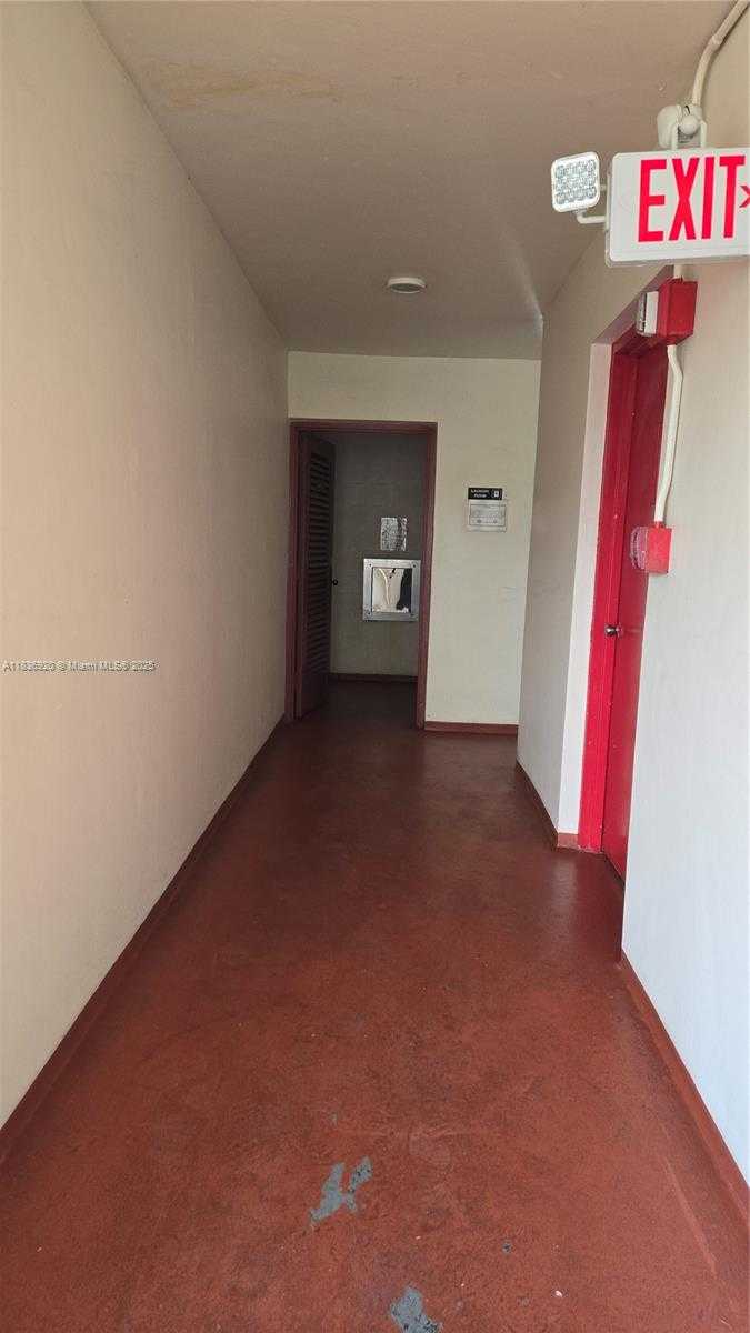 Small Image of 2920 POINT EAST DR #N309, Aventura Number 23