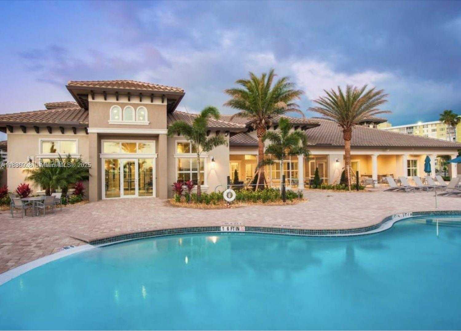 Small Image of 3932 LONG LEAF LANE #1, Hollywood Number 36