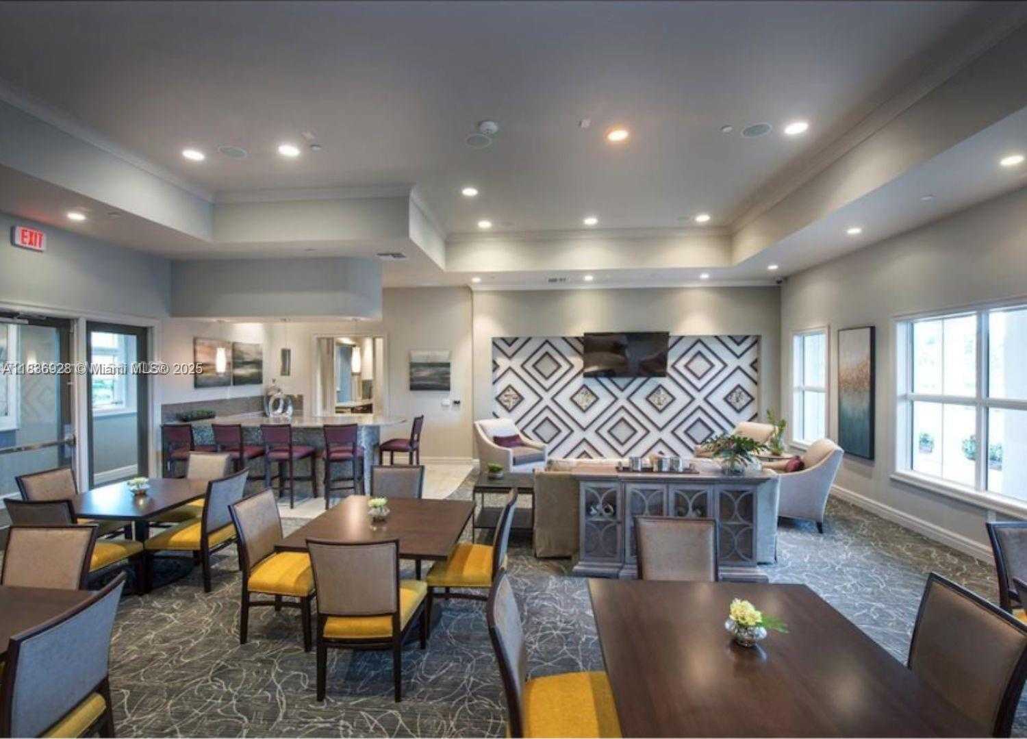 Small Image of 3932 LONG LEAF LANE #1, Hollywood Number 42