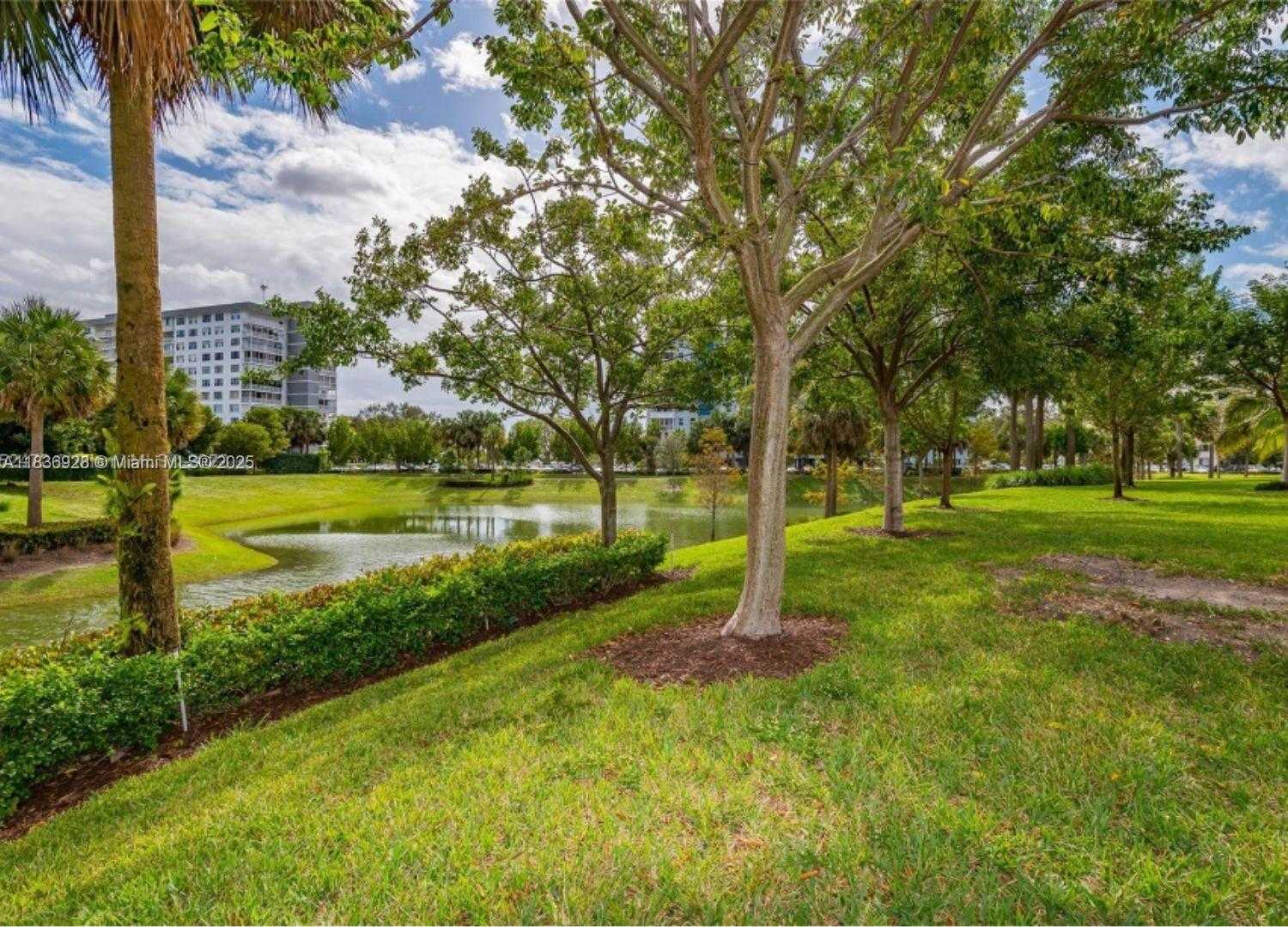 Small Image of 3932 LONG LEAF LANE #1, Hollywood Number 5