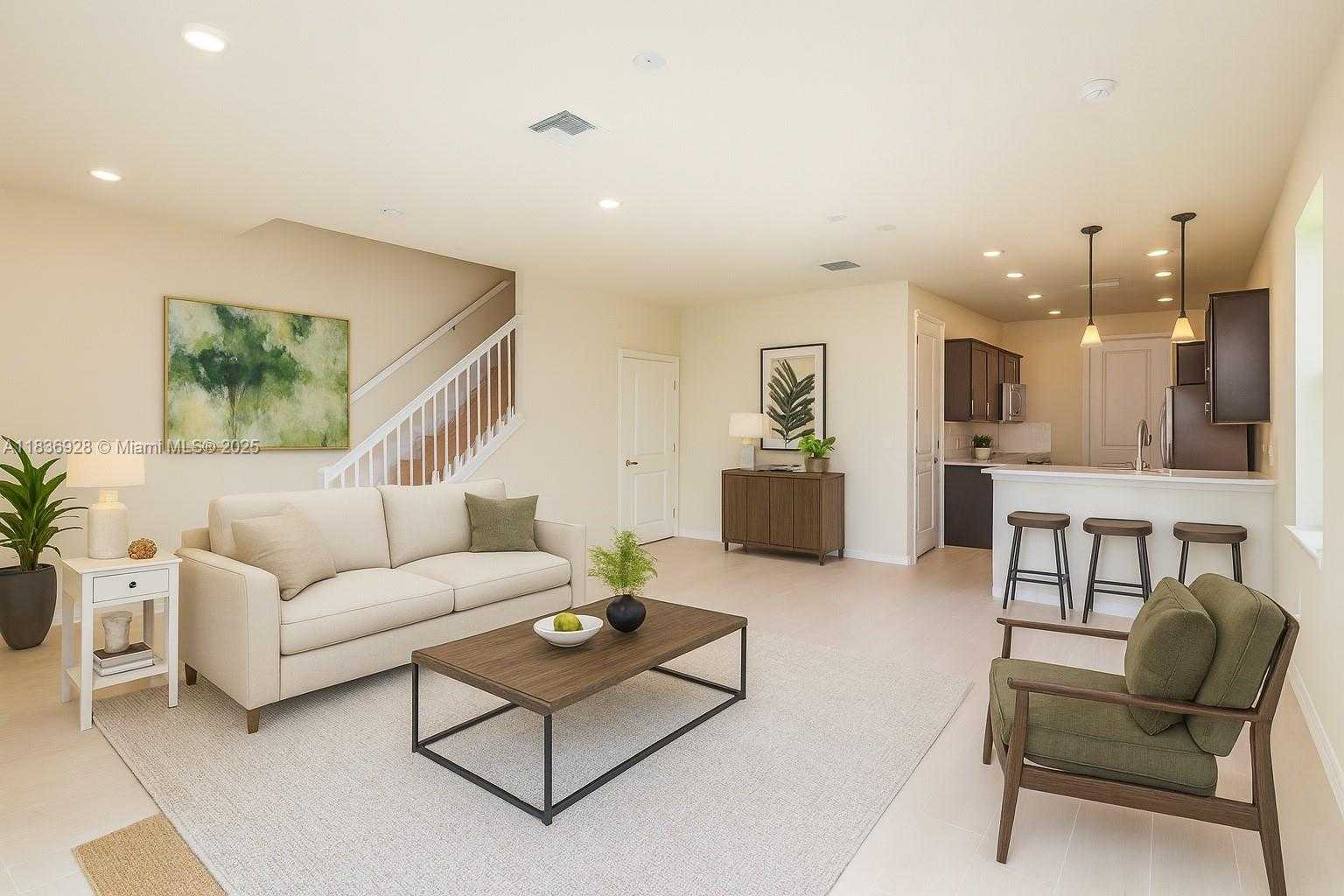 Small Image of 3932 LONG LEAF LANE #1, Hollywood Number 8