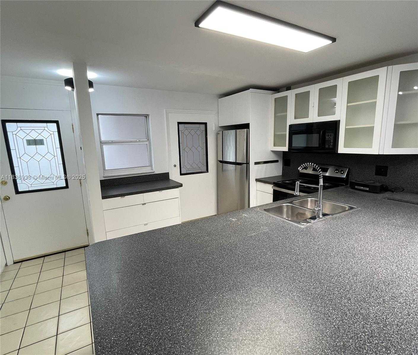 Small Image of 3600 NORTH EAST 170TH ST #111, North Miami Beach Number 6