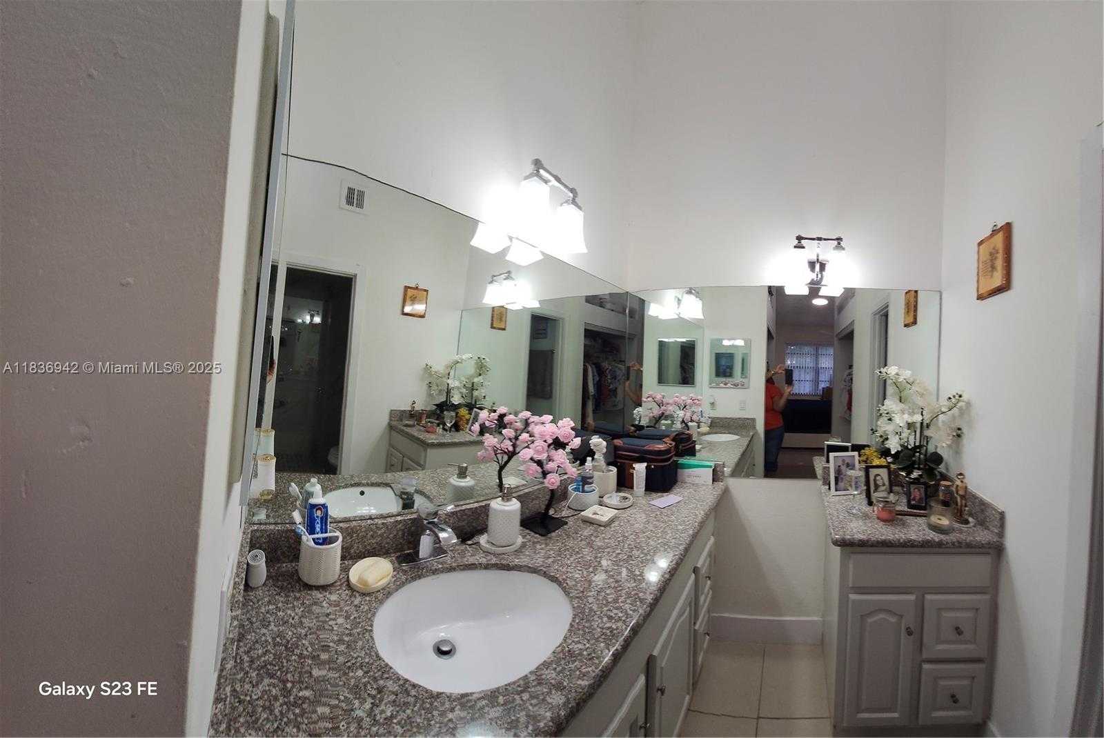 Small Image of 6743 NORTH WEST 192ND LN #6743, Hialeah Number 13