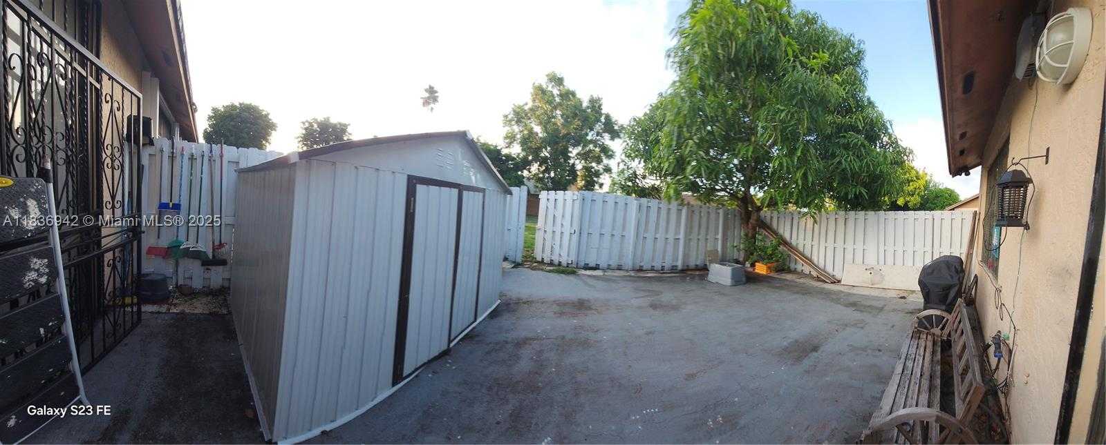 Small Image of 6743 NORTH WEST 192ND LN #6743, Hialeah Number 15