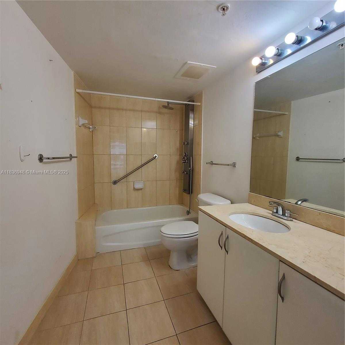 Small Image of 1750 NORTH BAYSHORE DR #1702, Miami Number 10