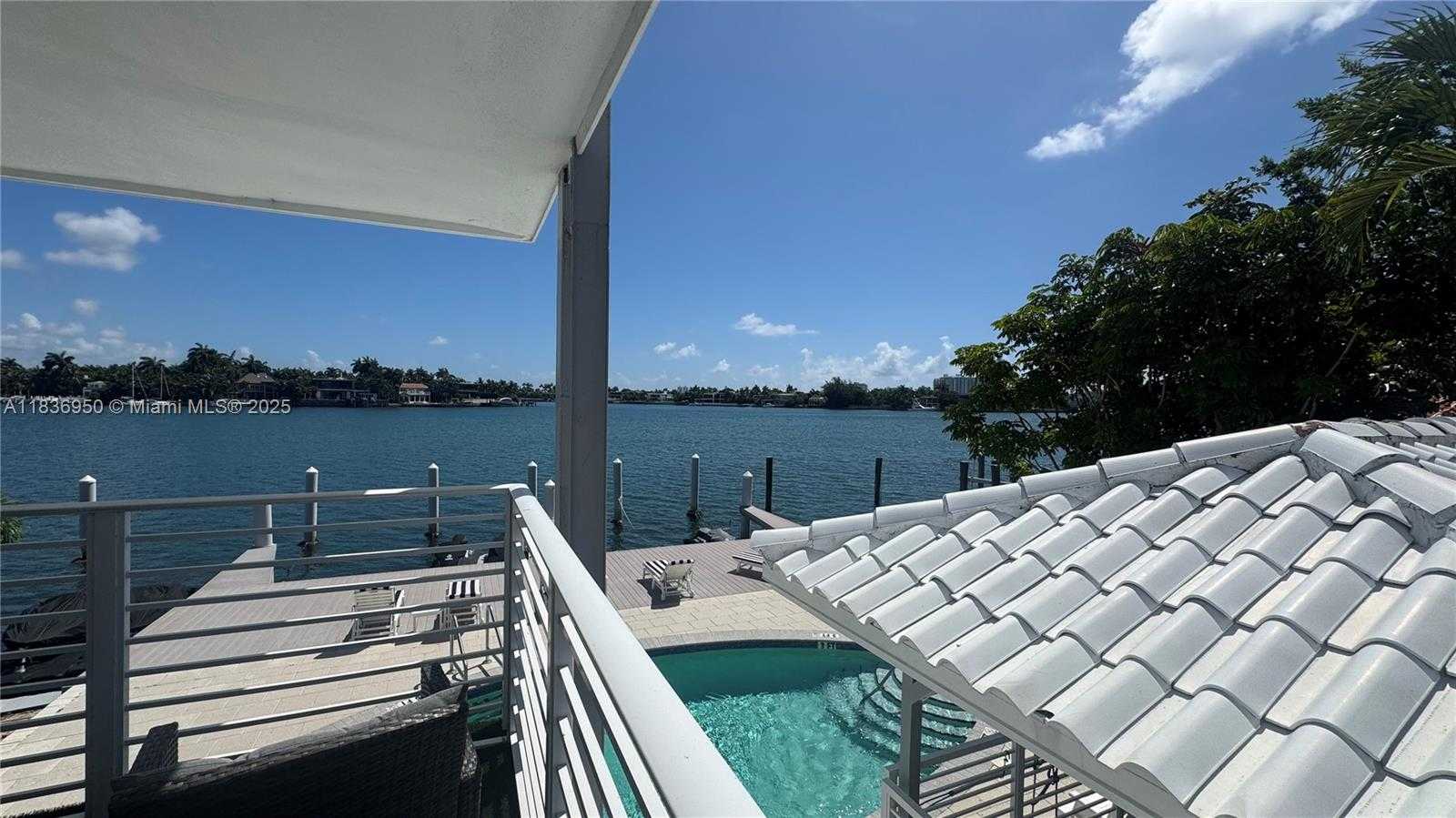 Small Image of 405 NORTH HIBISCUS DR #203, Miami Beach Number 15