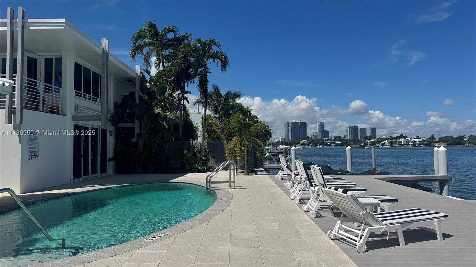 Small Image of 405 NORTH HIBISCUS DR #203, Miami Beach Number 19