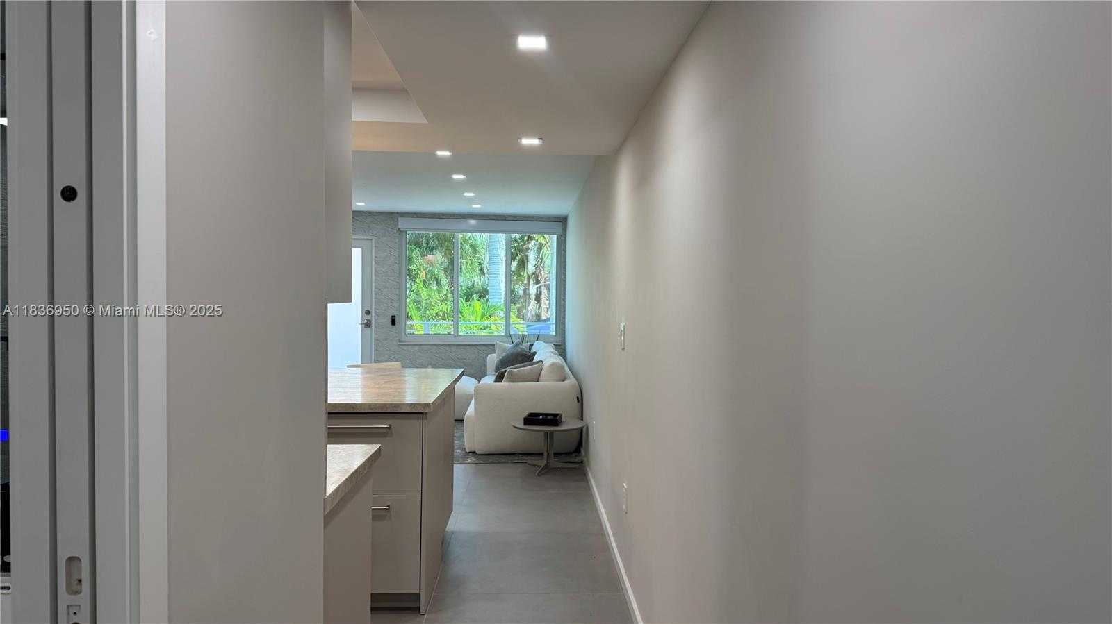 Small Image of 405 NORTH HIBISCUS DR #203, Miami Beach Number 9
